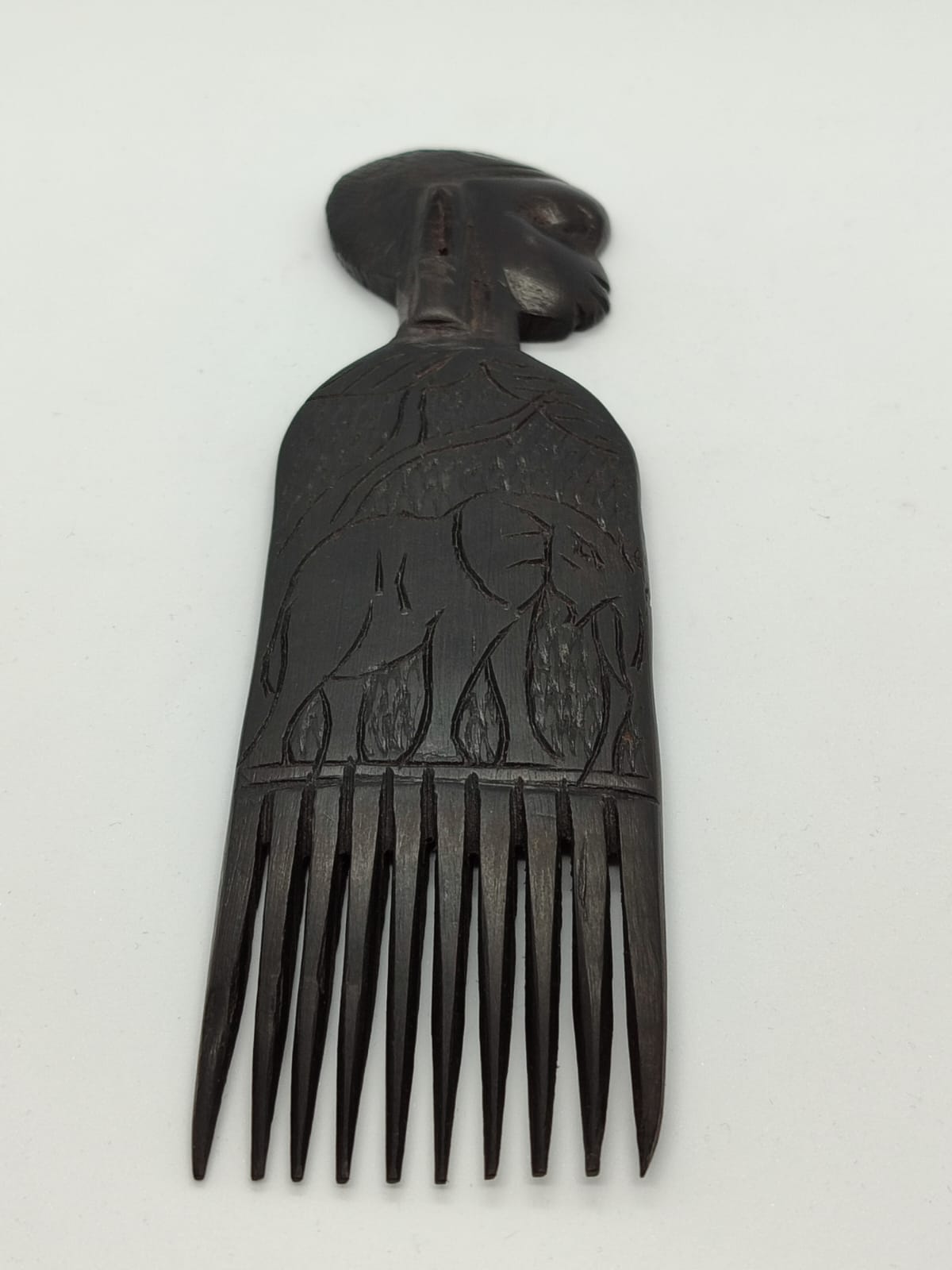 Sculptured Comb